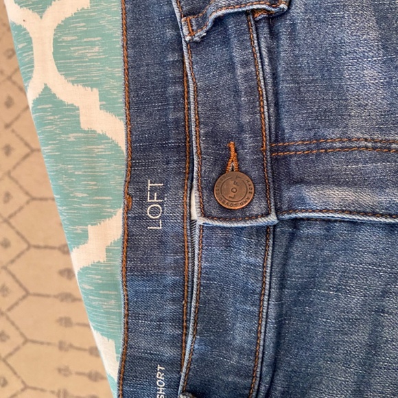 Loft Denim Roll Shorts Sz 12 - Picture 5 of 6